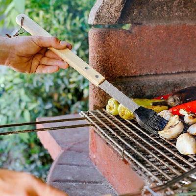 Mašlovačka 41x3cm BBQ GURU, silikon, kov, gril, dřevěná rukojeť