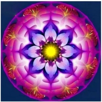 Image 1 of Лилава мандала 30/30 см