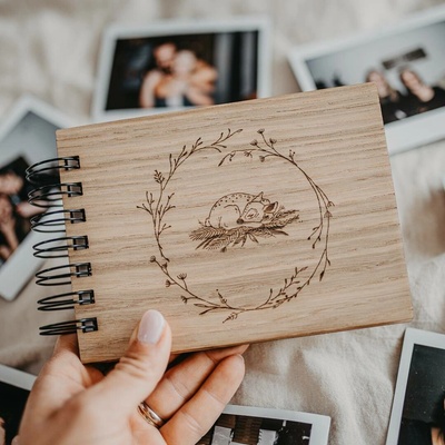 Dědova dílna Mini fotoalbum Koloušek A6 na šířku Počet a barva papírů: Bílé - 15 listů
