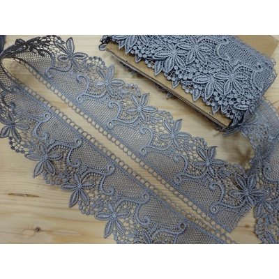 Krajka 100% Polyester š.8cm