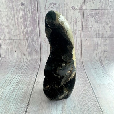 Nefertitis Septárie Dračí vejce Madagaskar TP10 č. 2 NF59644 - cca 6 x 18 cm, 1024 g