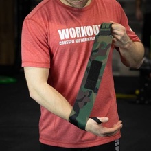 Workout bandáže zápěstí zelené camo