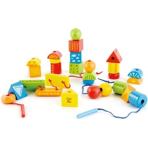 Hape Нанизващи мъниста от геометрични форми (E1019)