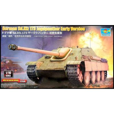 Trumpeter German Sd.Kfz 173 Jagdpanther Early Version w/ full interior kit 1:16