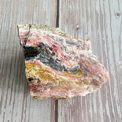 Nefertitis Opál růžový surový 9 NF53885 - cca 6,5 x 4,5 cm, 198 g