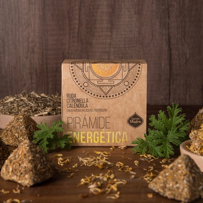 Sagrada Madre Vonné energetické pyramidy Citronela měsíček routa 4 ks – Sleviste.cz