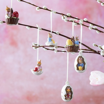 Villeroy & Boch Bunny Tales velikonoční závěsná dekorace, zaječice Anna v košíčku