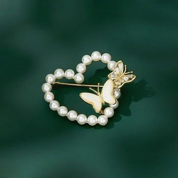 Éternelle perlová brož Madeleine motýl srdce zirkon B2242/CO zlatá