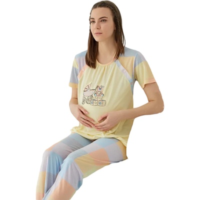 Жълта пижама за бременни с цветни квадрати и мече