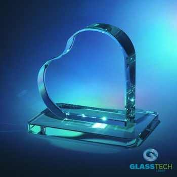 Skleněná plaketa Srdce optické sklo 110x120mm
