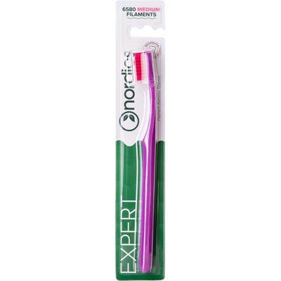 Nordics Oral Care Zubní kartáček Medium s ergonomickým zahnutím Fialový