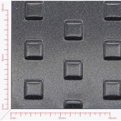 Protlačovaný ocelový plech "výstupek čtvercový" přesazeně 20x20 mm; rozteč 40mm