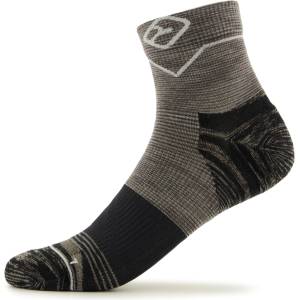 Ortovox Мъжки туристически чорапи Ortovox Alpine Quarter Socks Merino socks - Black Raven - размер 39-41 (EU) (201-7475-0111)