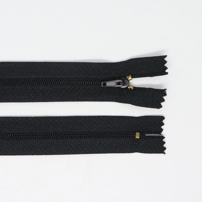 Spirálový zip, šíře 3 mm, délka 55 cm, černá