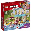 LEGO® Juniors 10763 Stephanie a její dům u jezera