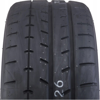 Yokohama Advan A052 265/45 R18 104Y