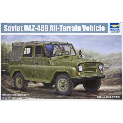 Trumpeter slepovací model UAZ-469 1:35