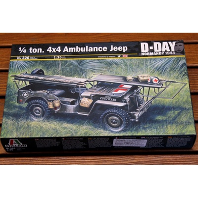 Italeri Model Kit military 0326 TON. 4x4 AMBULANCE JEEP1:35 1:4