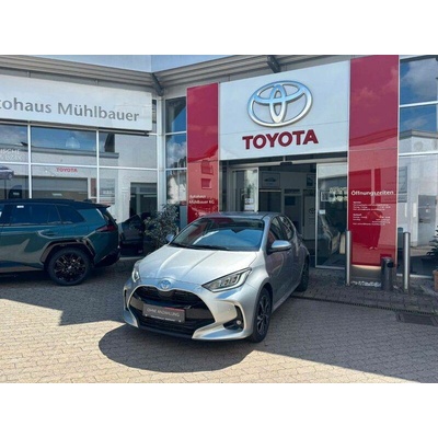 Toyota Yaris Hybrid Teamplayer 85 kW