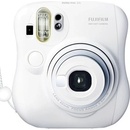 Klasické fotoaparáty Fujifilm Instax Mini 25