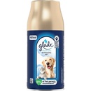 Glade Refreshing Air mazlíčci automatický osvěžovač vzduchu s vůní čistého prádla, chladivého vzduchu a konvalinky náhradní náplň sprej 269 ml