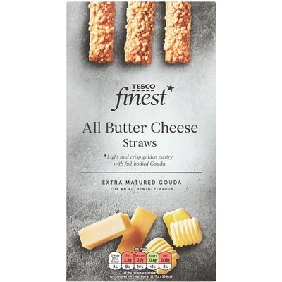 Tesco Finest Tyčinky z lístkového cesta s polotučným tvrdým syrom Gouda 100 g