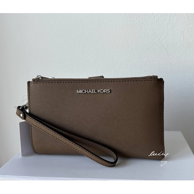 Michael Kors Jet set travel large double zip driftwood kožená dámská peněženka