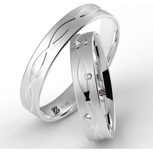 Blink Blink Obrúčky z bieleho zlata so vzorom a kameňmi 8246 BL