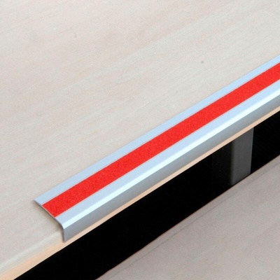 Protiskluzová schodová lišta, Aluminium m2, Easy Clean, červená, š 1000 mm, síla materiálu 3 mm