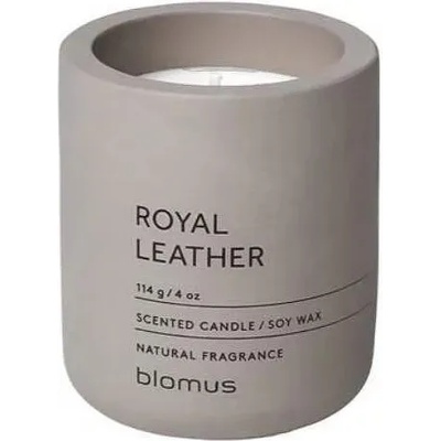 Blomus (Германия) Ароматна свещ BLOMUS FRAGA с аромат Royal Leather - Ø6.5 х 8 см - цвят сиво-бежов (BLOMUS 65950)