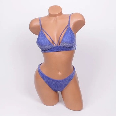 Ефектен дамски бански в синьо - чашка b