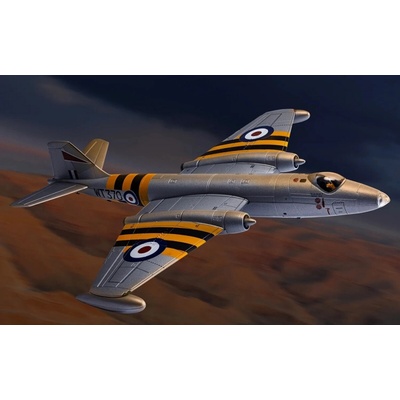 Corgi Canberra B.6 RAF WT370 Operation Musketeer 1956 1:72