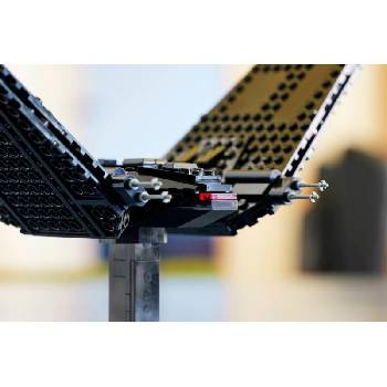 Image 1 of LEGO® Star Wars™ - Kylo Ren's Command Shuttle (75406)