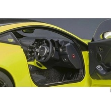 Autoart Aston martin Vantage 2019 Vápenná Esence Saze 1:18