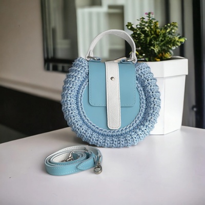 MA-LI-MA Háčkovaná kabelka 'TOY BAG' /nebesky modrá