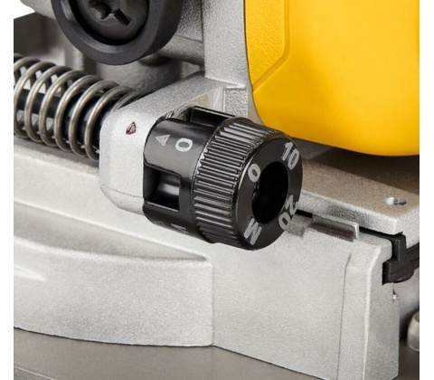 DeWALT DCW682P2