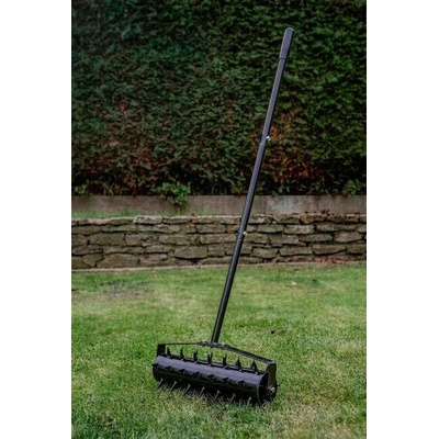 IQ Garden Vertikutační válec 33 hrotů - černý 326688 – Zbozi.Blesk.cz