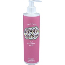 Bomb Cosmetics Sladká/ý jako Třešňový koláč tělové mléko 300 ml