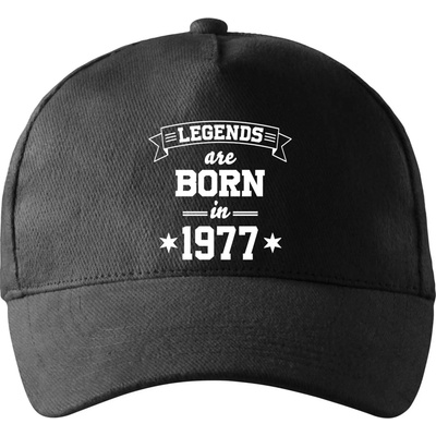 Legends are born in 1977 so zahnutým šiltom a mosaznou sponou Čierna