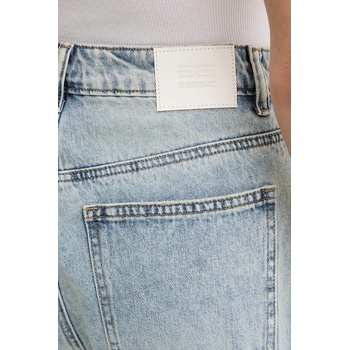 Gestuz Дънков къс панталон Gestuz в синьо с изчистен дизайн с висока талия 10910165 (10910165)