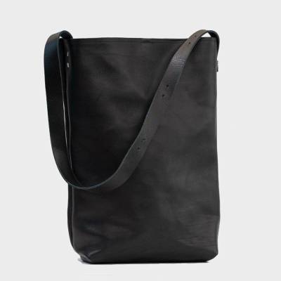 kožená kabelka typu Tote Shopper 1.0 Black