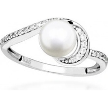 Silver Cat Strieborný prsteň s kubickými zirkónmi a pravou perlou SC496
