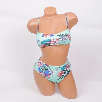 Image 1 of Бански с цветя в светъл тон тюркоазено-зелено - чашка В