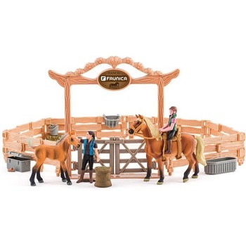 Faunica Конна база