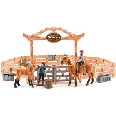 Faunica Конна база