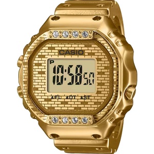 Casio CRW-001JB-9ER Часовници