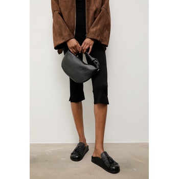 Answear. LAB Кожени чехли Answear. LAB (25-462.tjk)