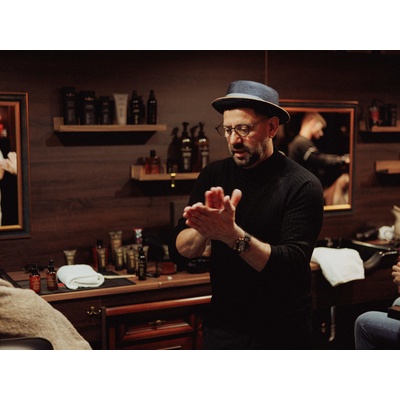 Sestřih pro tátu a syna v barber shopu