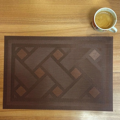 TiaHome Podložka Deluxe pod tanier Kendrick hnedá 35x45cm