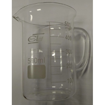Kádinka nízká s uchem a výlevkou 500 ml